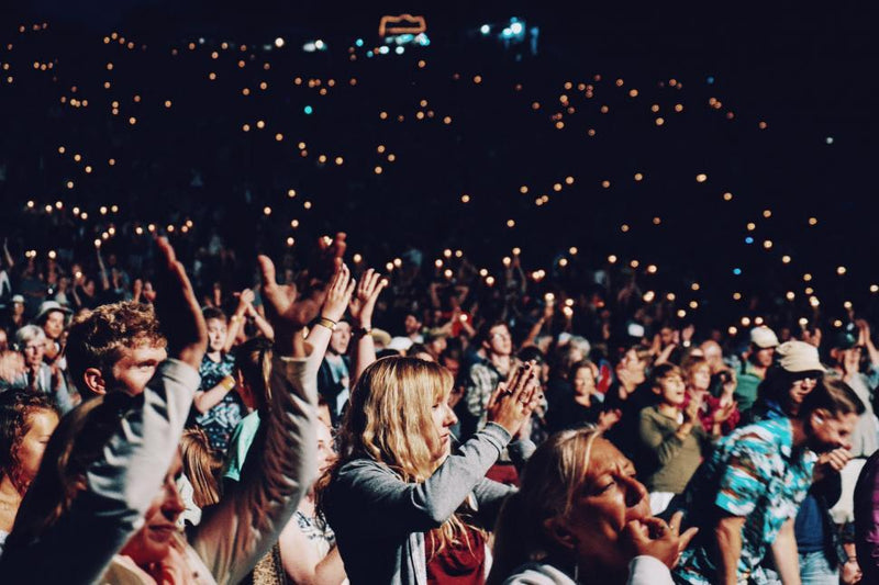 Why People Follow the Crowd